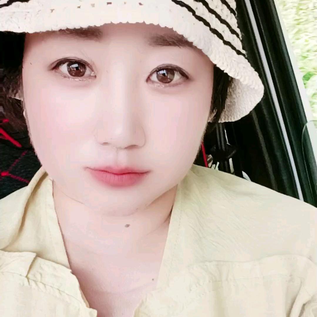 @暖春（70后蛇女）