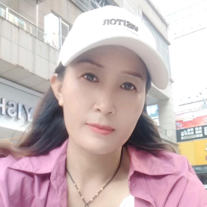 单只蝴蝶