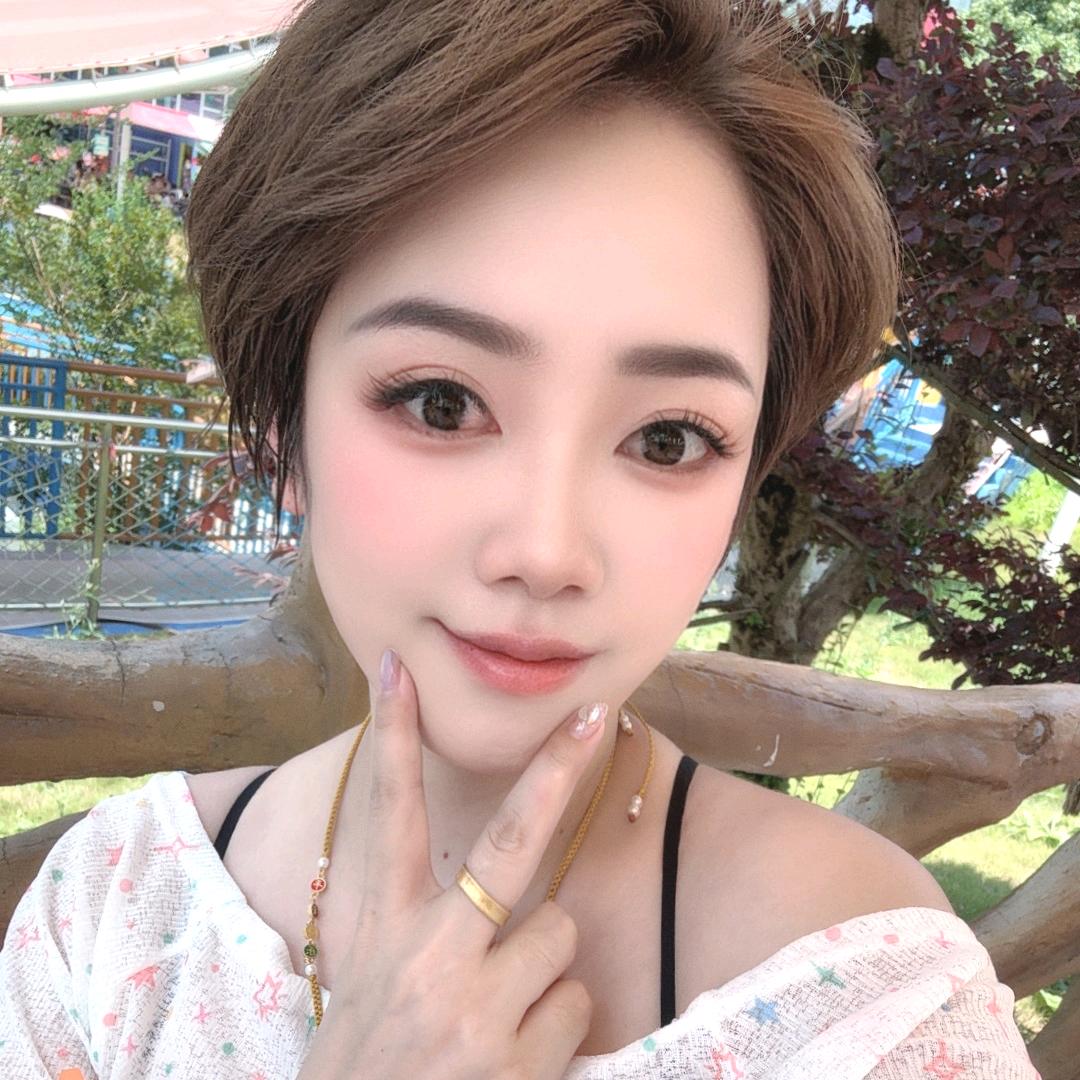 卖保利管道的小姐姐