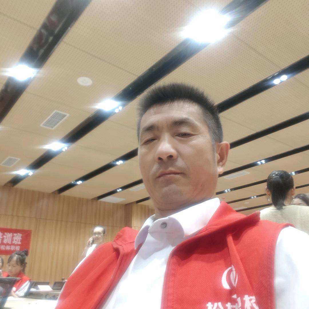 护花使者《新人每中午11点直播欢迎光临》