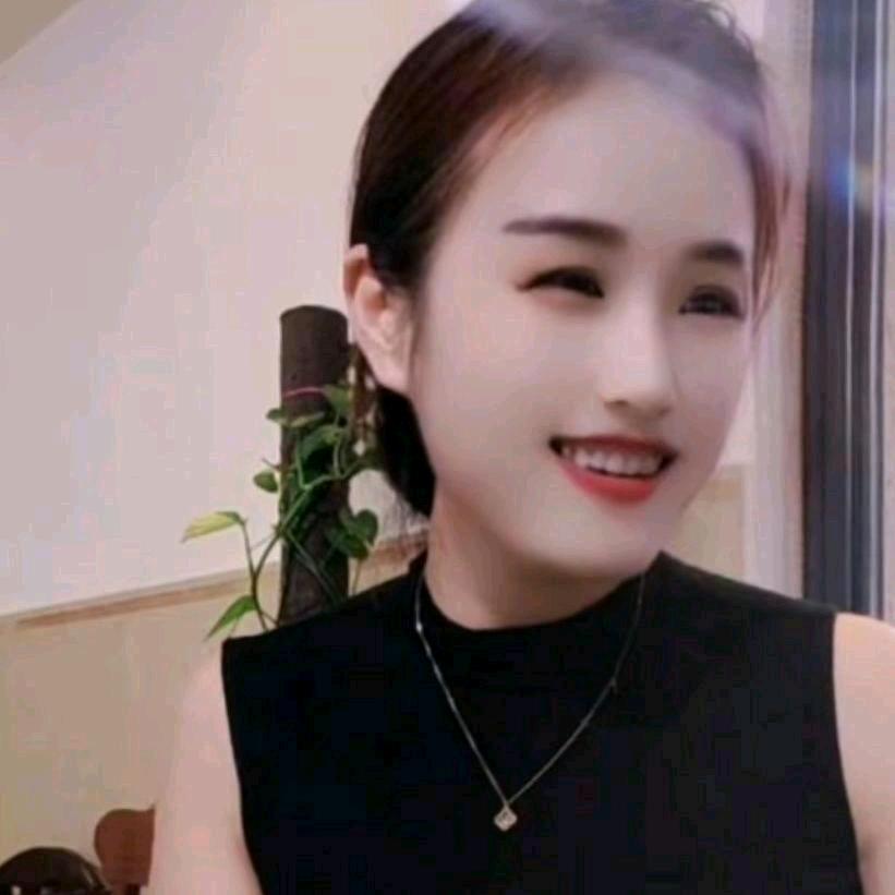 跟空气撒个娇。