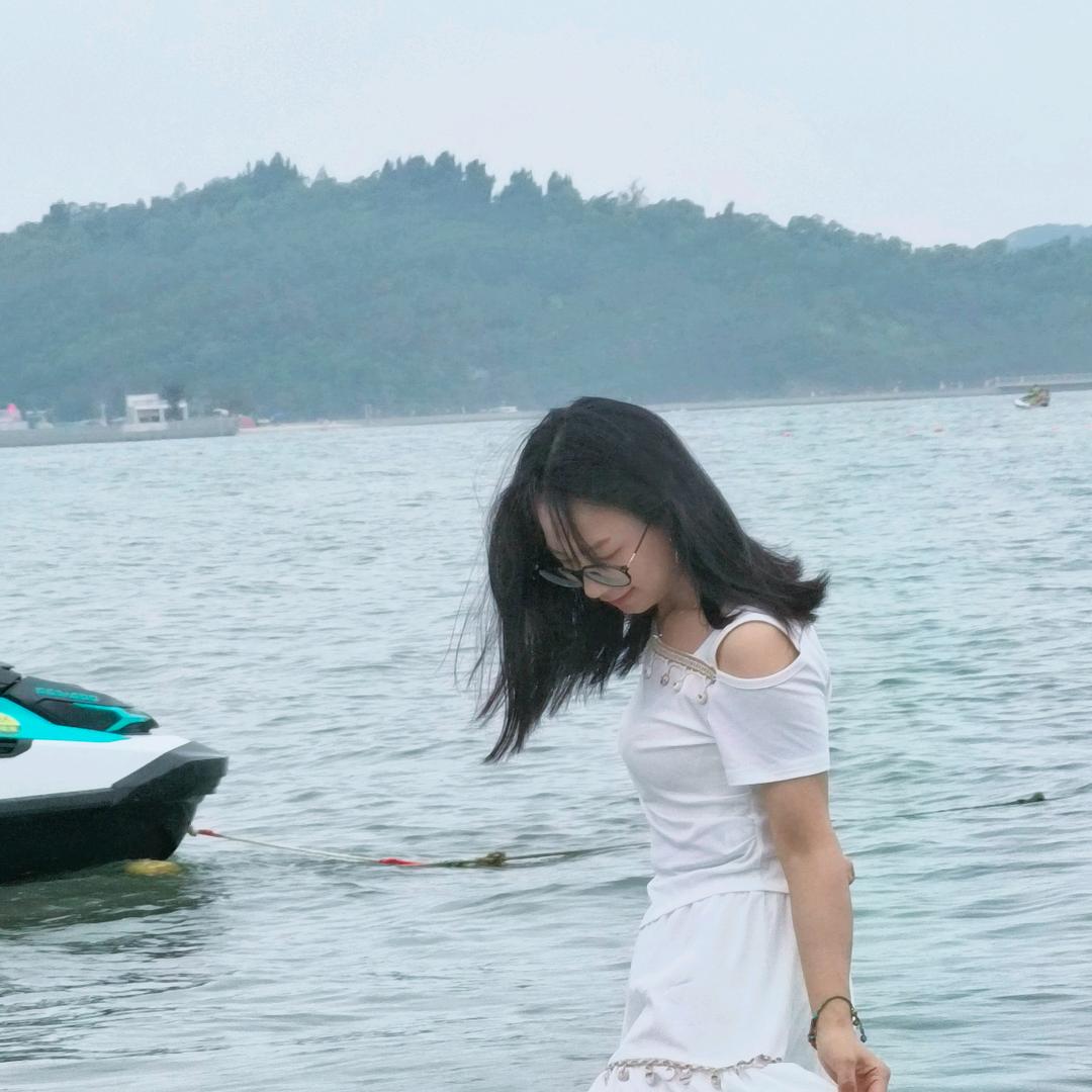 念周教育-飞飞老师