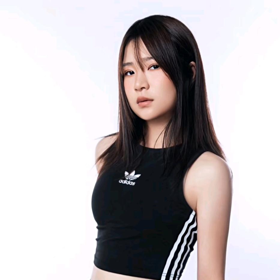 Yuki（童模接广中）