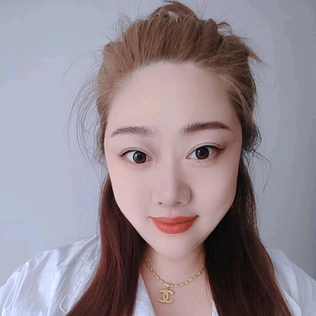 霍琼（坚美～班途系统门窗）