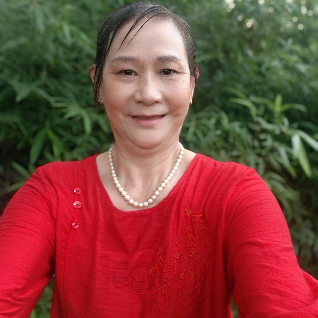 熊婆婆，晚上6点多，正能量