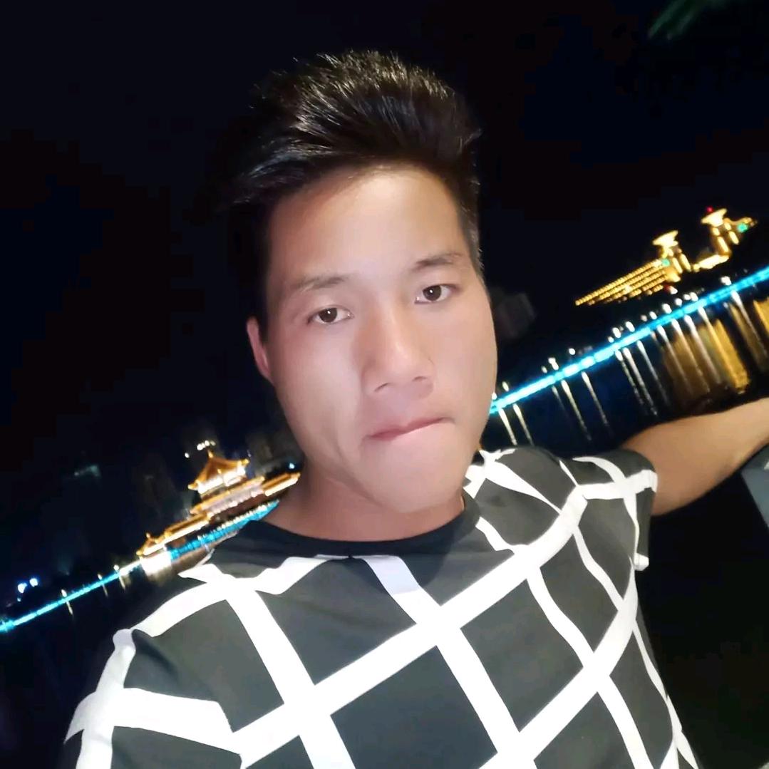 🚬᭄ℯ⃝ღꦿ꯭大叔᭄