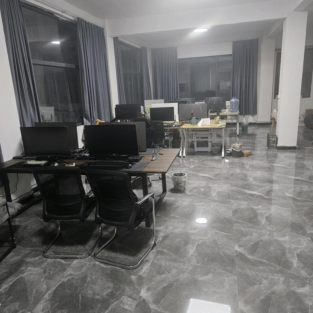 三角洲红护工作室