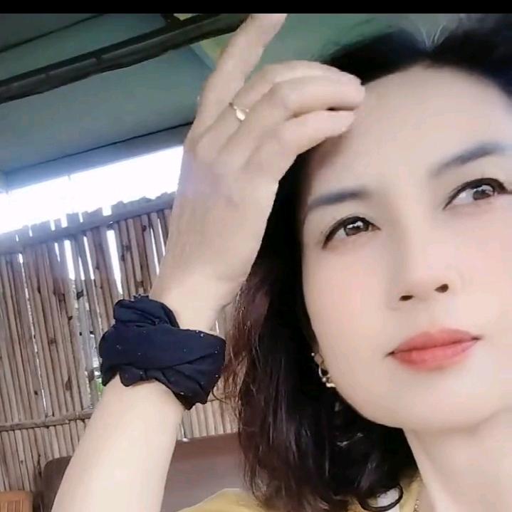 都拉@牛姐卤味每日摆摊