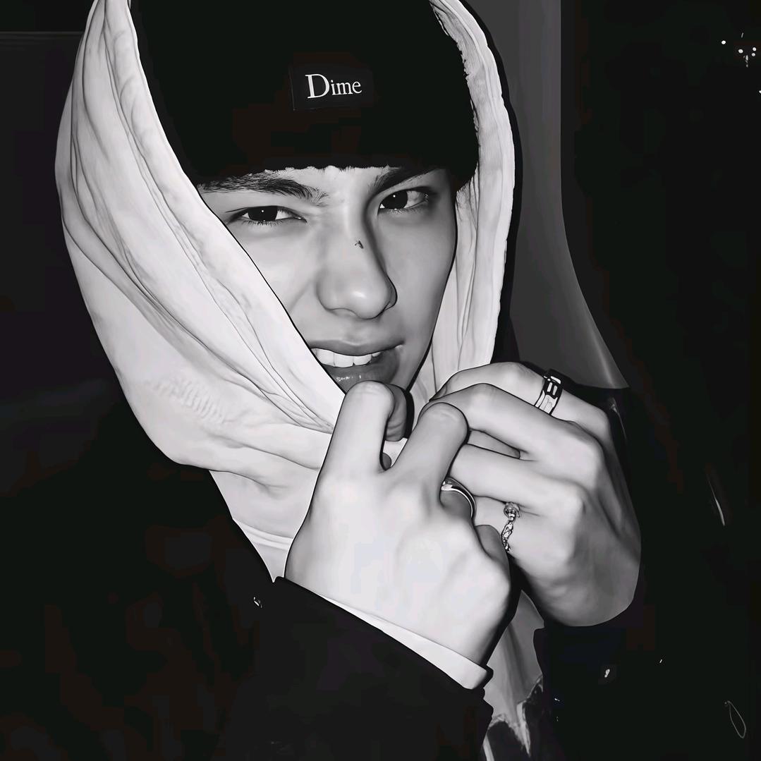 辉