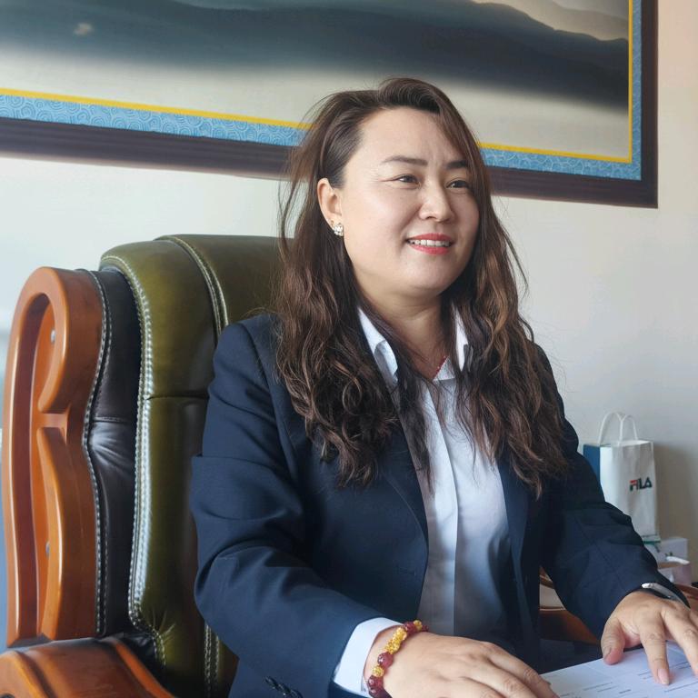 翁旗万通女教练，猫姐