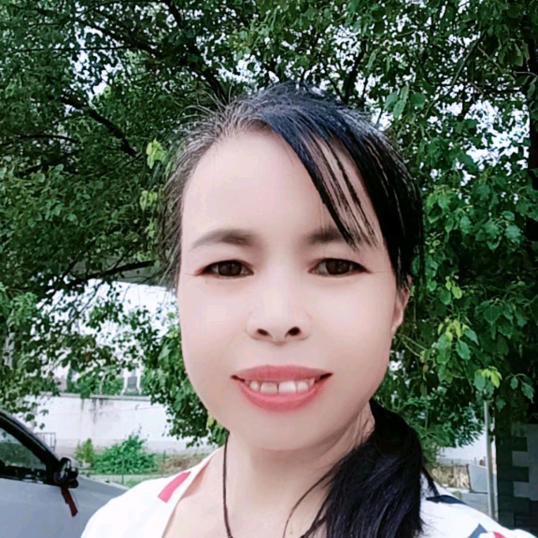 徐姐 贵州都匀市做一名 聊天+对口型直播