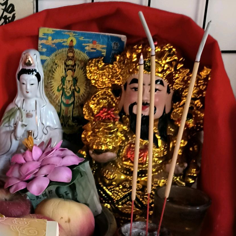 君君鑫瑞裁缝，大乘妙法莲华经！