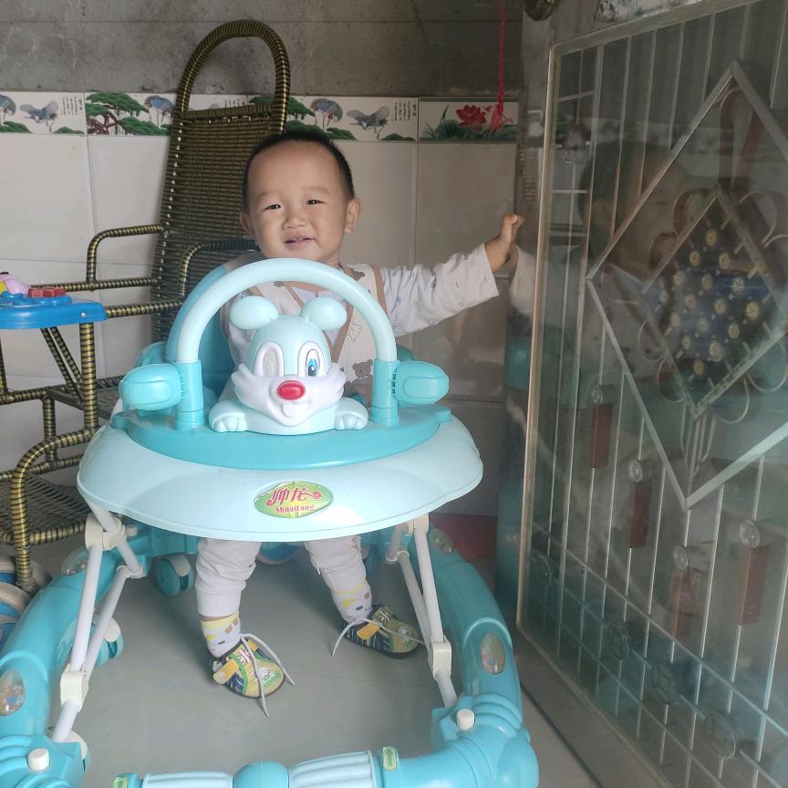小龙女钢筋工