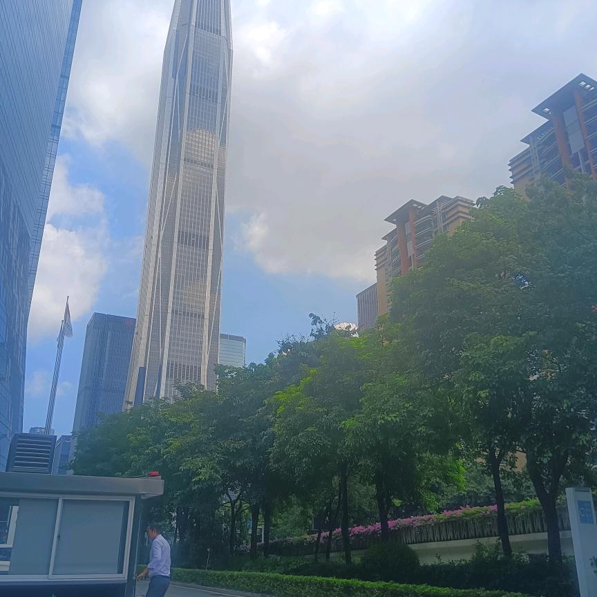 山外青山楼外楼