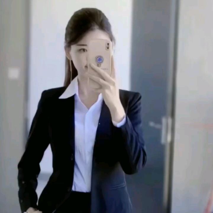 铭雅电商~Чу Цзин