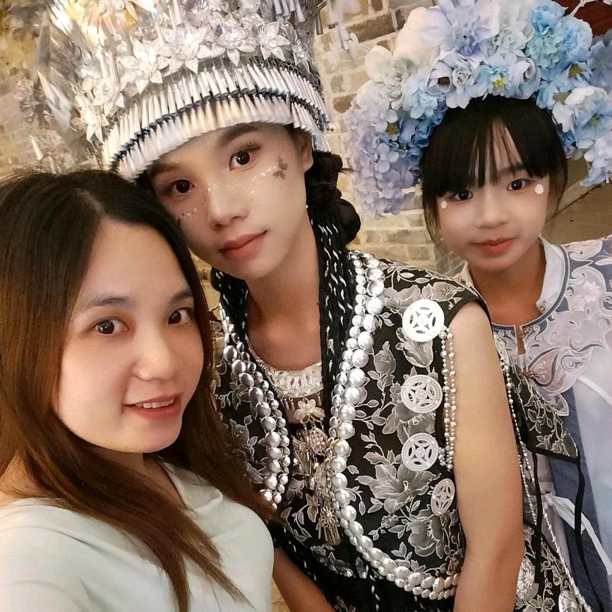 🌈大眼邓小眼