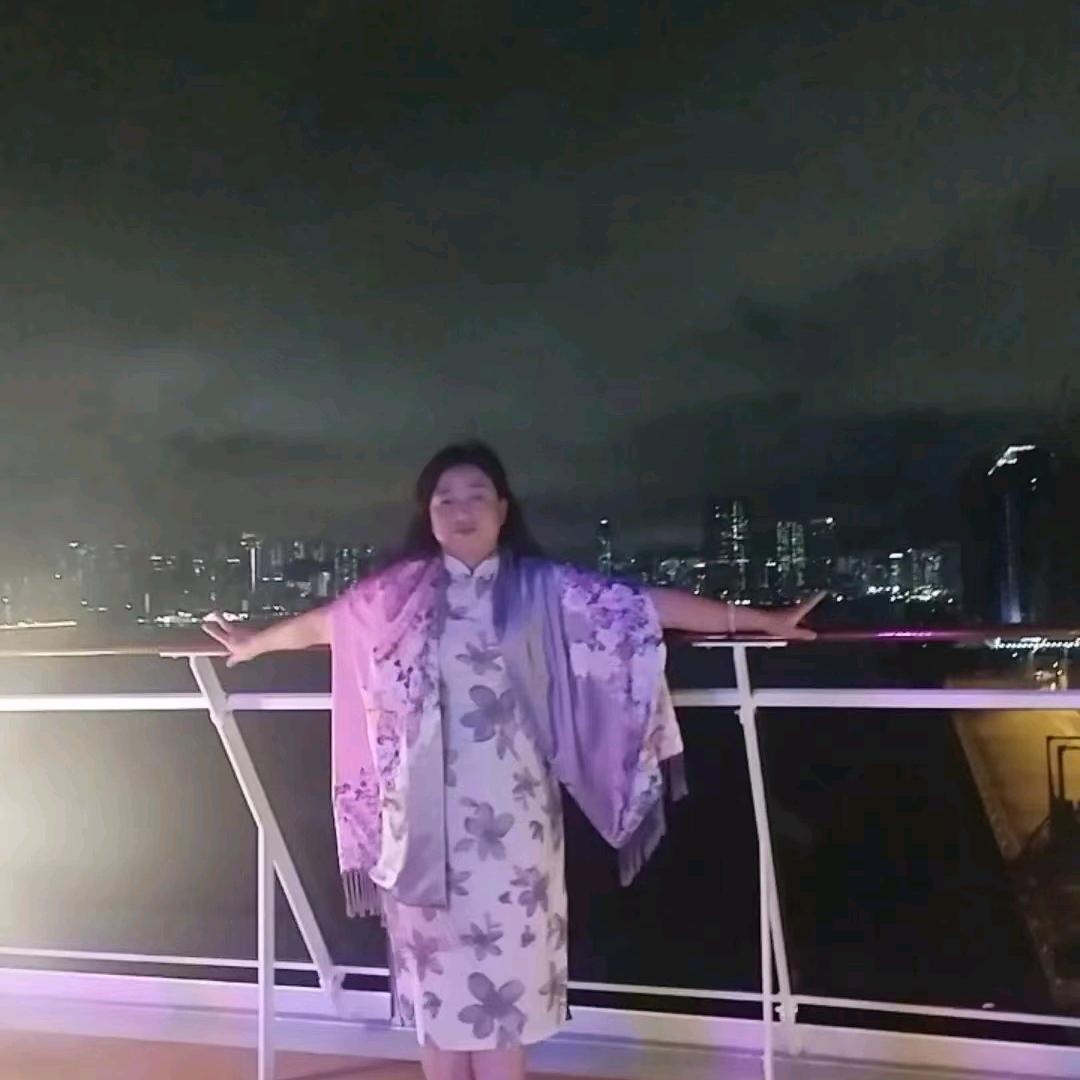 跟着姐姐有糖吃