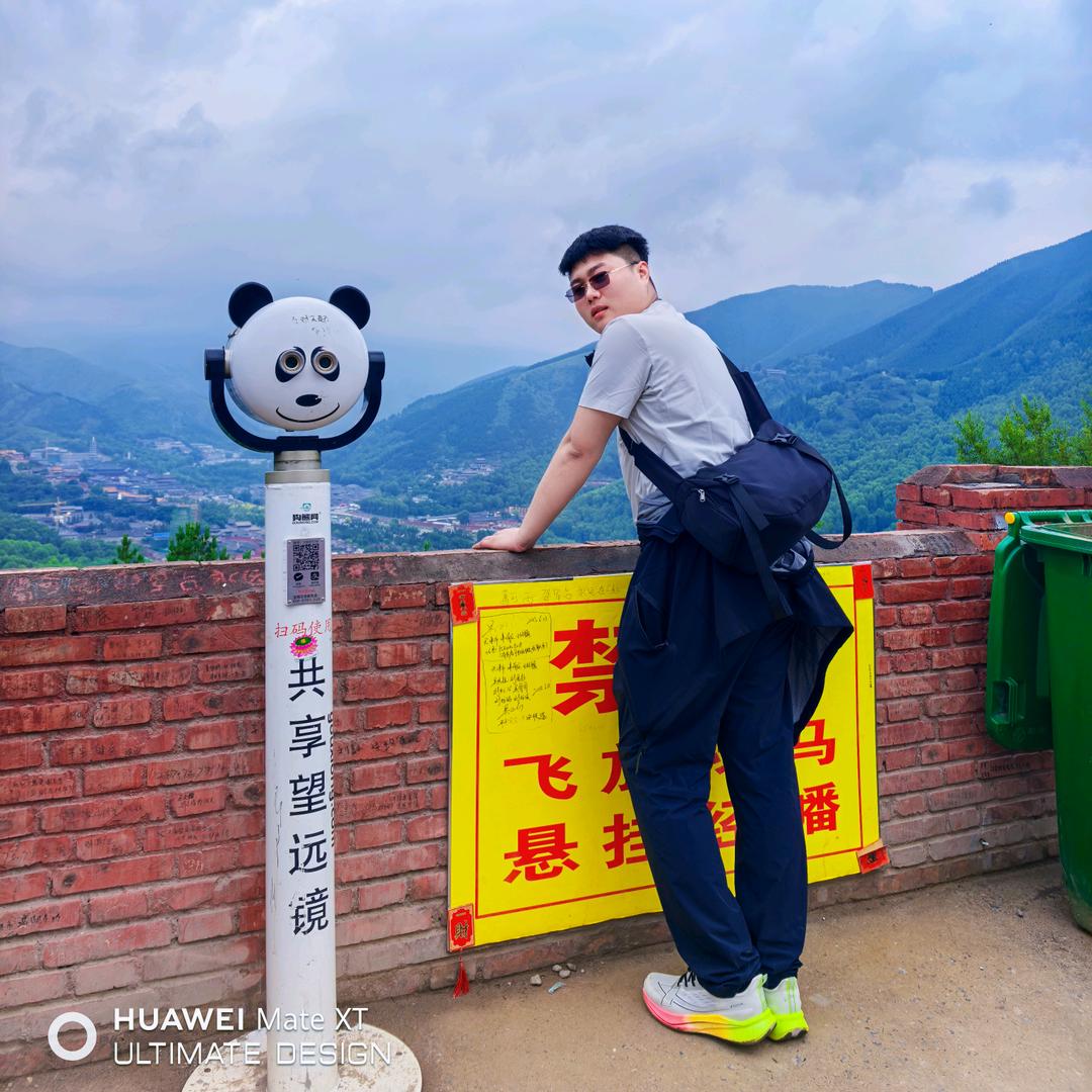 小淞.