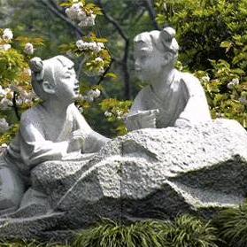 与阳光相依，与快乐同行