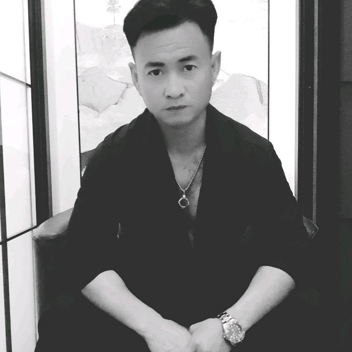 港哥（義溥雲天）