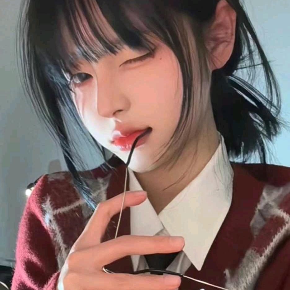 钦凌.