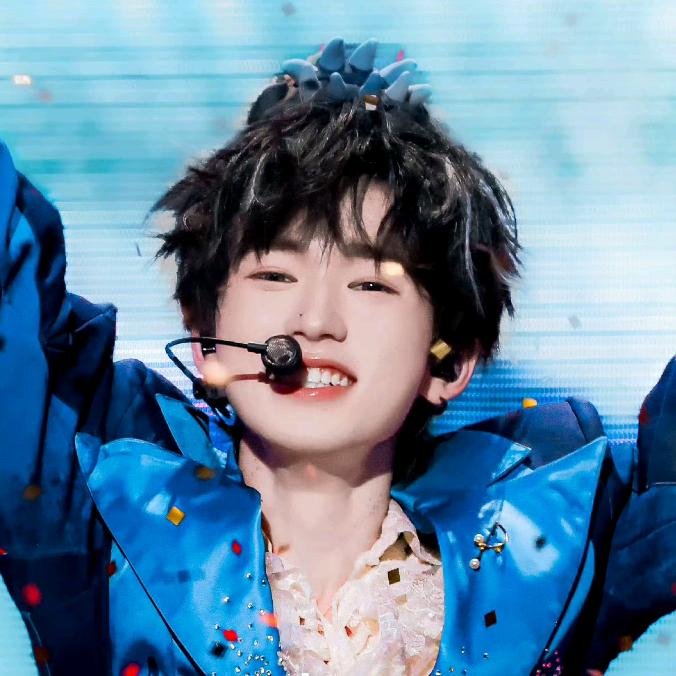 ε(*･ω･)_/ﾟ:･☆