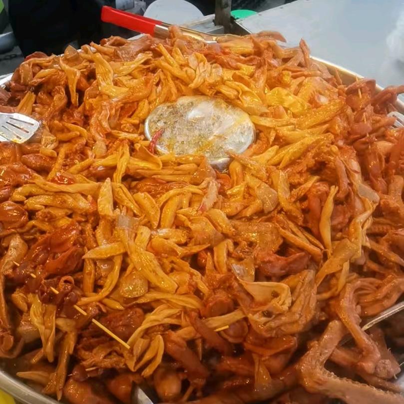 香佰里大锅卤芳芳