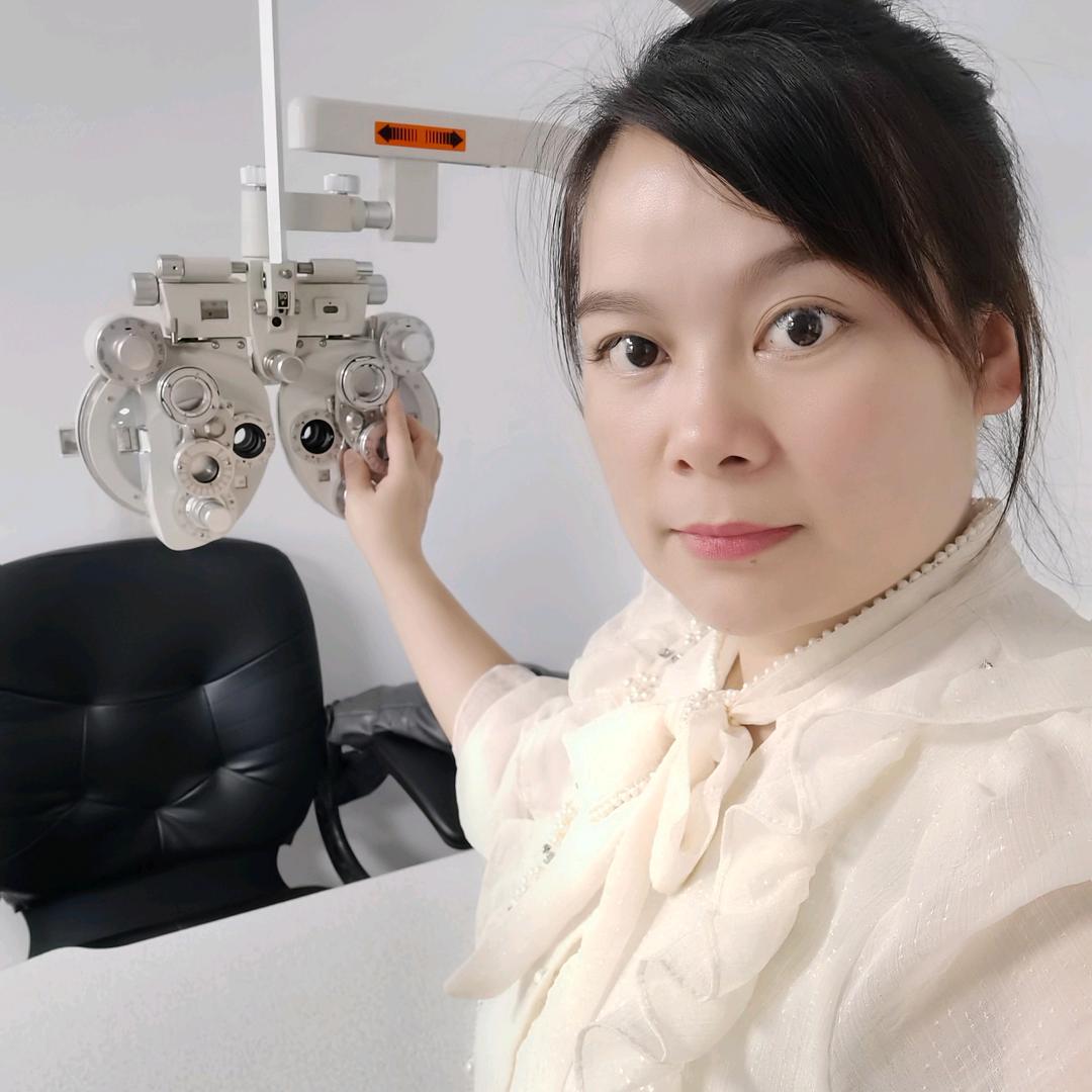 艾美伦-少儿验光师凤姐