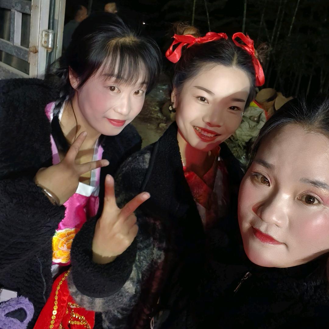 梅梅小乐天花鼓戏