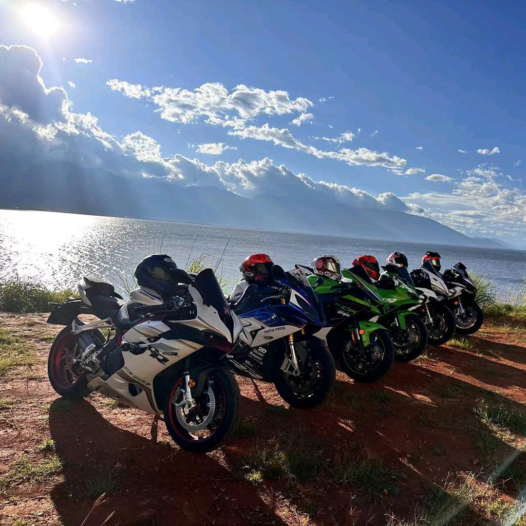 “贡子哥” & 劉·G X