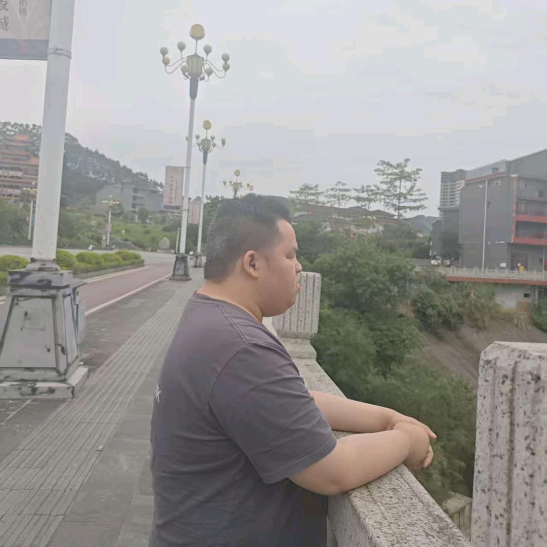 视障勇哥爱唱歌