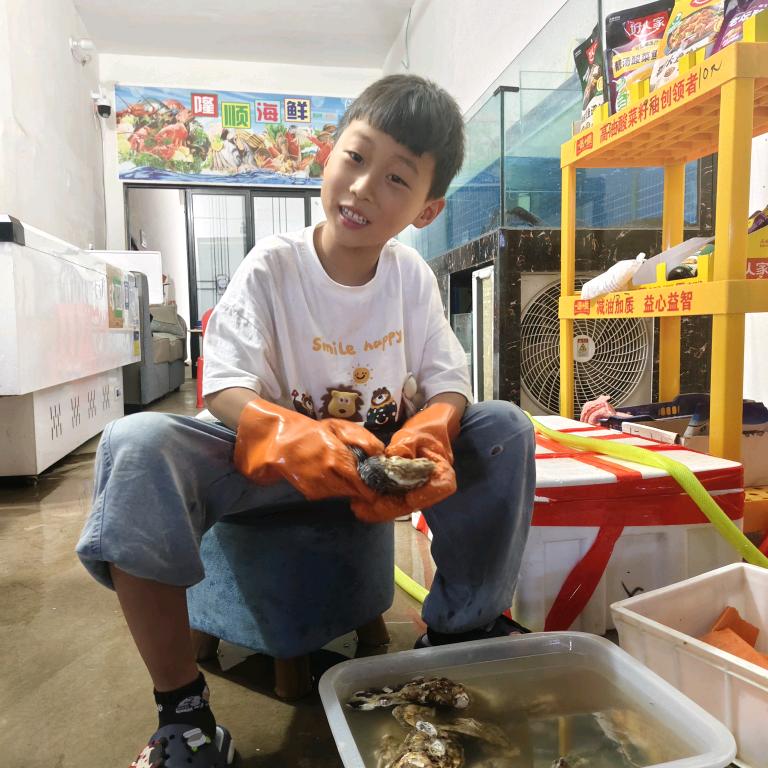 羡憨憨卖海鲜