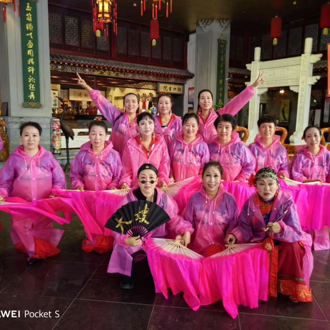 飞扬鼓舞队--小不点