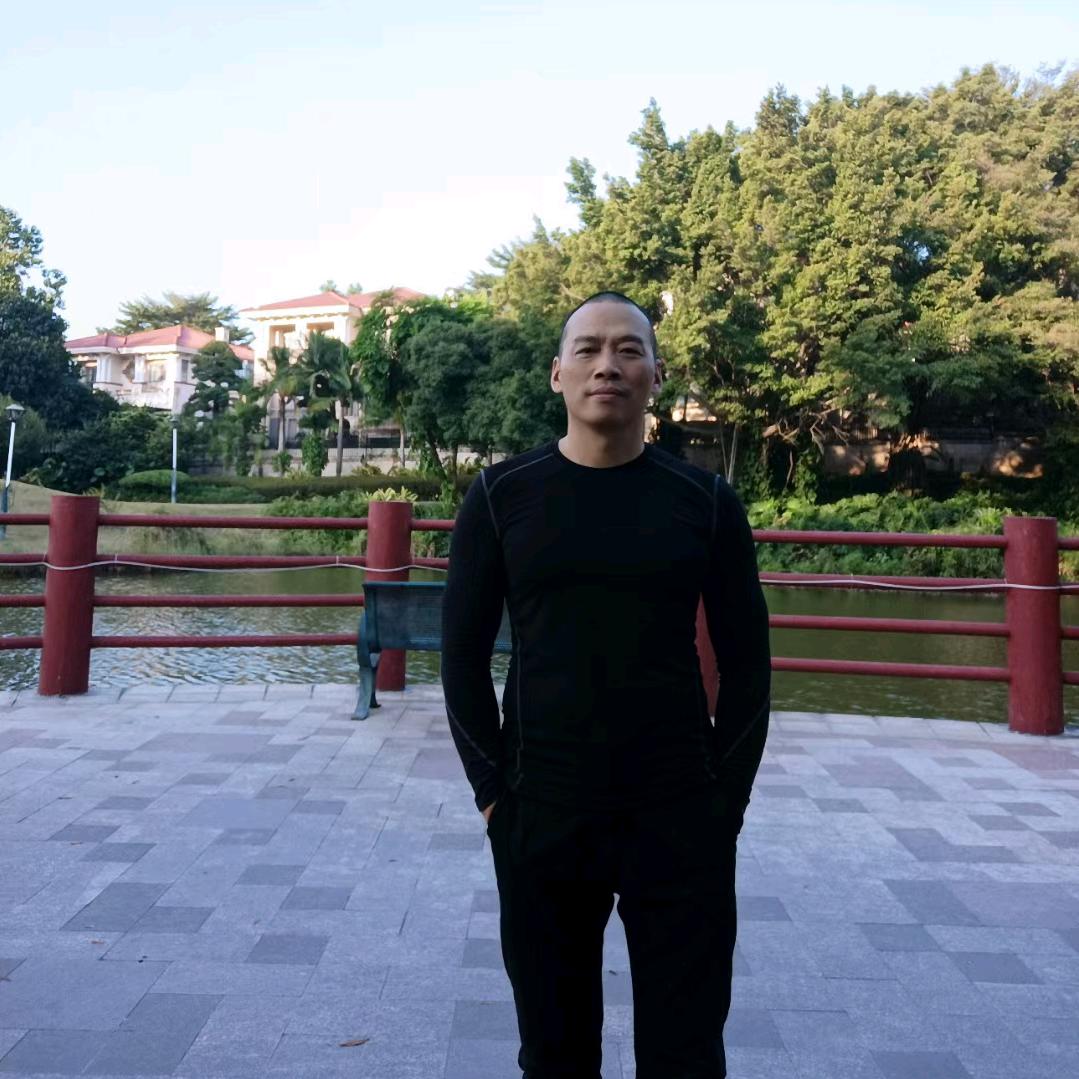 张寅