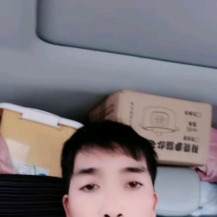 生活真不容易但是不能放弃