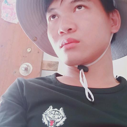 七个伤疤的男人