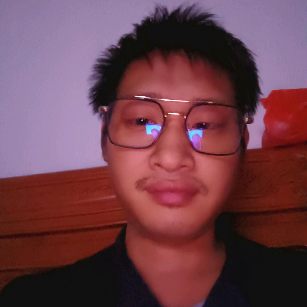 卖导弹的潇潇