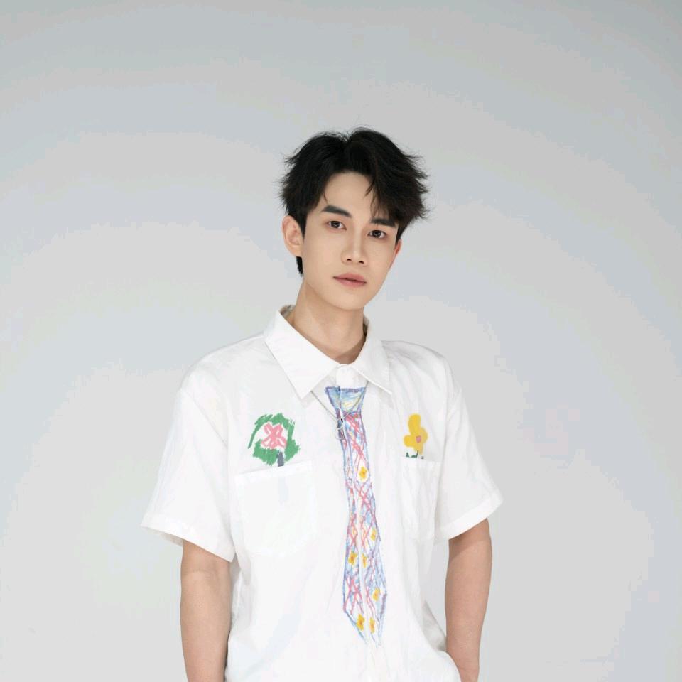 陈乐弦（成长ing）