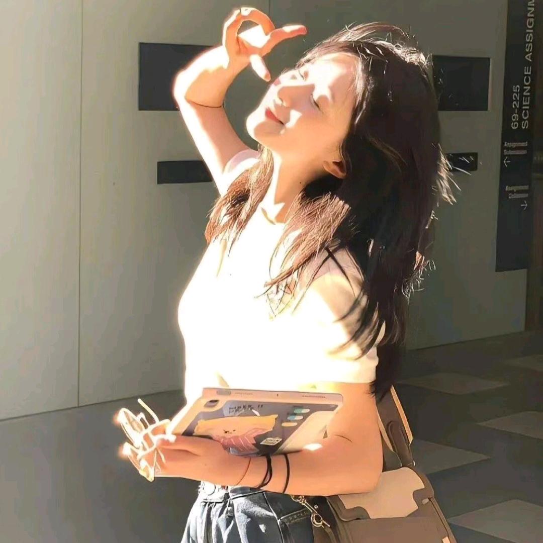 小小邢_