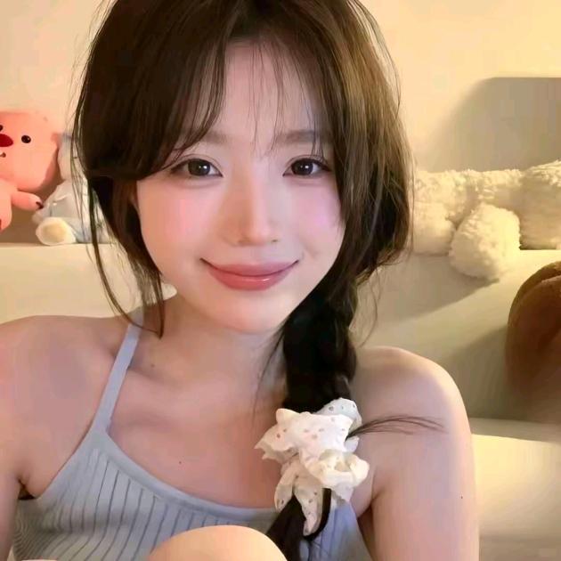 一颗草莓呀