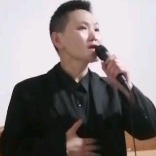 三哥开心快乐每一天
