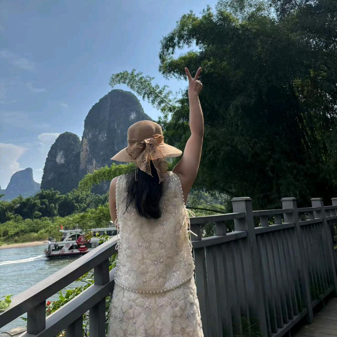 暮色晓晓高端服饰