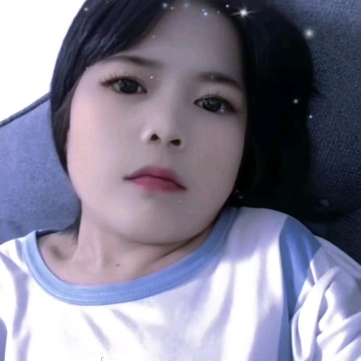 三妹🌷🌷💐💐