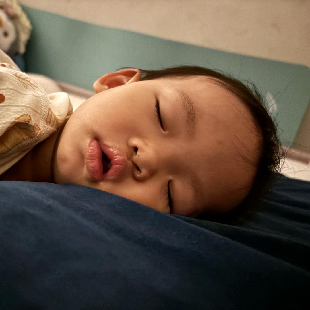 可乐是小美女呀