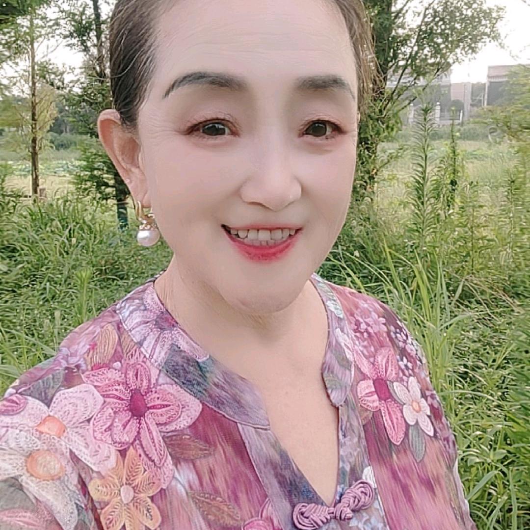 黄梅戏潘金奶