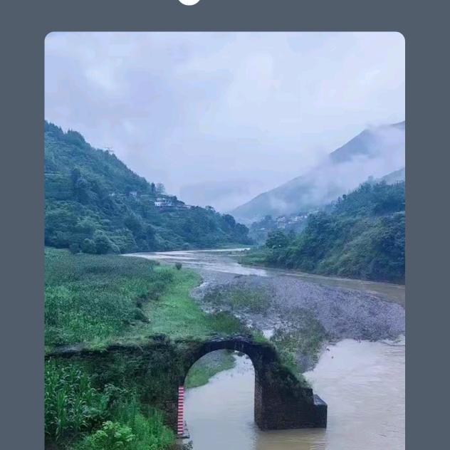 爱永远不后悔。洪花