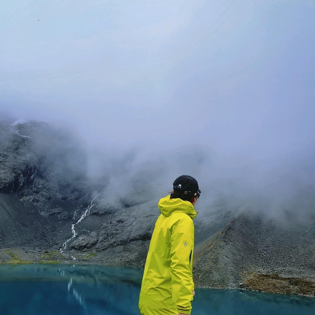 青青要登顶慕士塔格