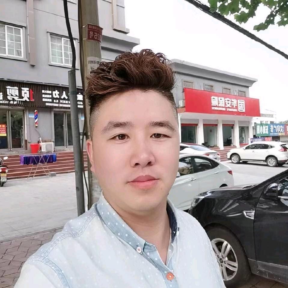 新密专注减龄女士发型设计