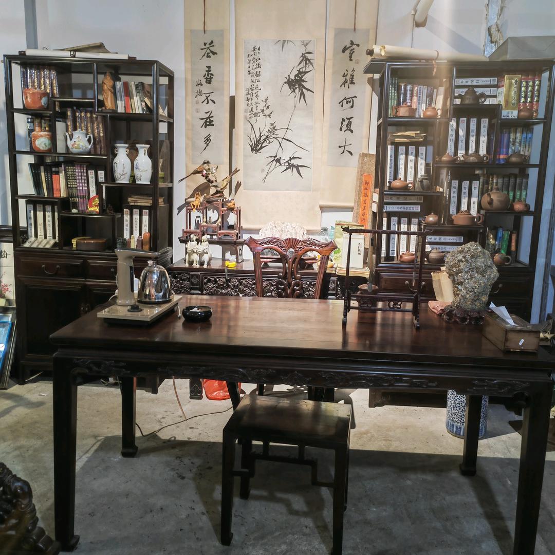 上海振强红木家具回收，黄花梨家具回收