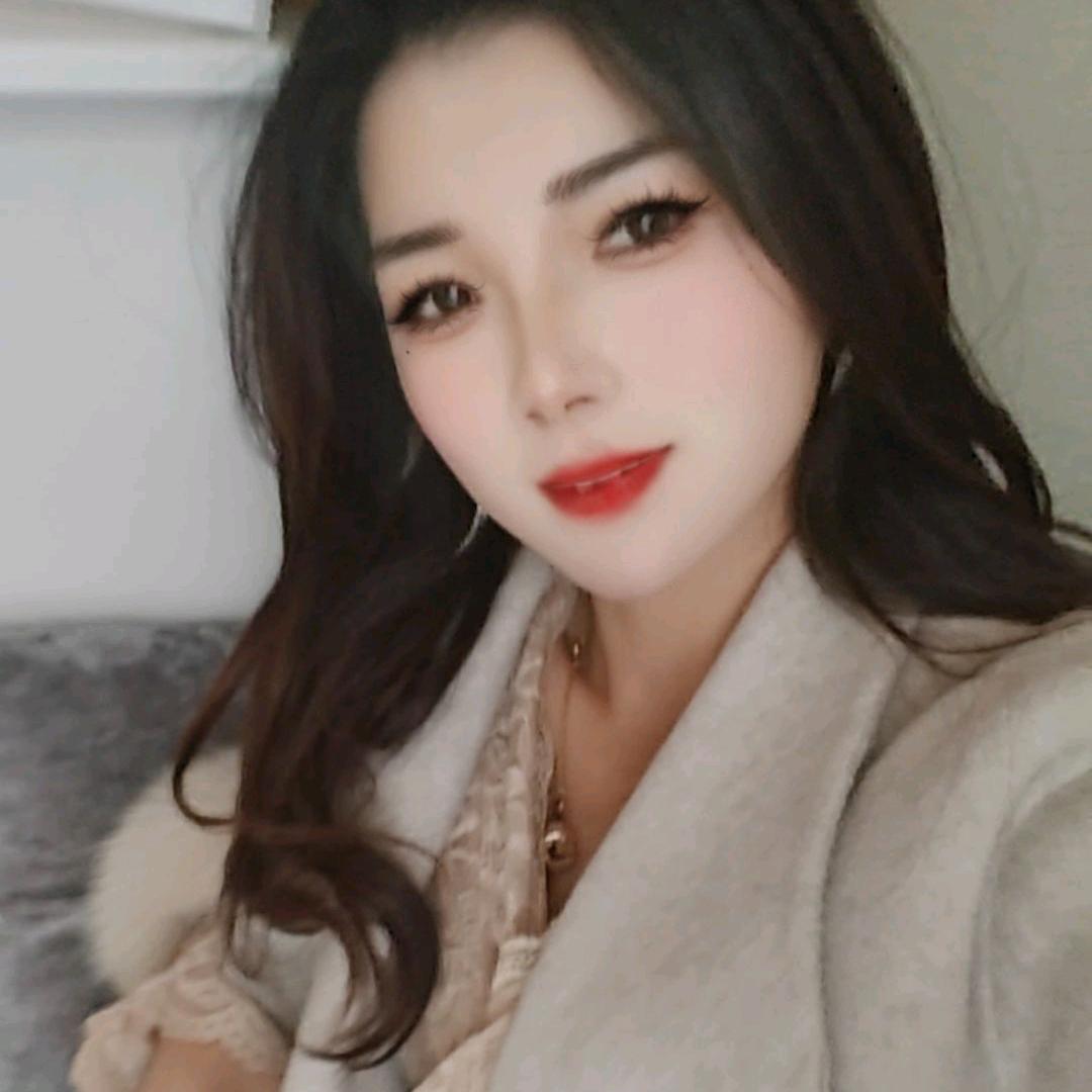 一个爱微笑的女人